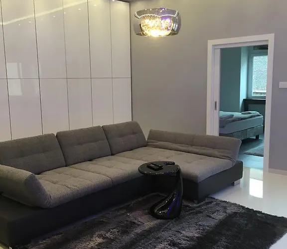 Deluxe Two-Bedroom Apartment